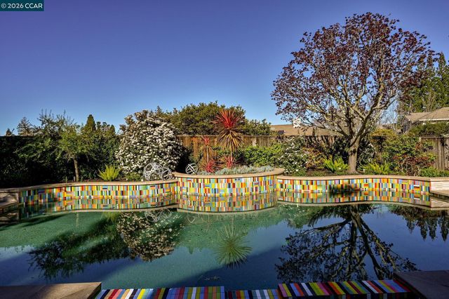 908 Gibson CT, Alamo, CA 94507