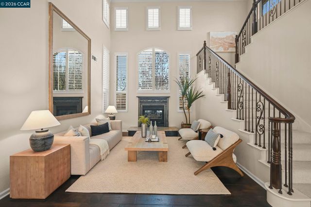 908 Gibson CT, Alamo, CA 94507