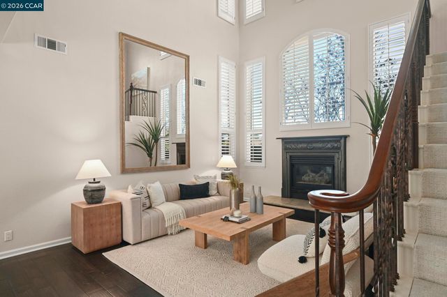 908 Gibson CT, Alamo, CA 94507