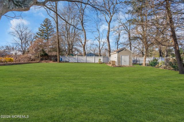 151 Magnolia Lane, Middletown, NJ 07748