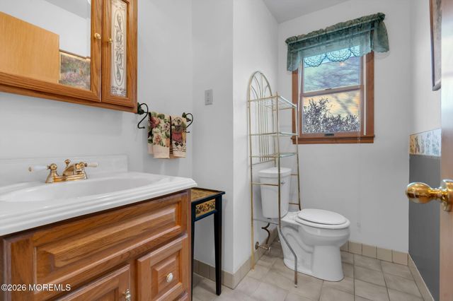 151 Magnolia Lane, Middletown, NJ 07748