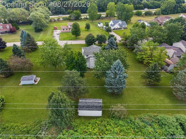 795 Vivian Lane, Oxford, MI 48371