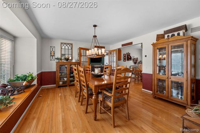 795 Vivian Lane, Oxford, MI 48371