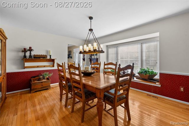 795 Vivian Lane, Oxford, MI 48371