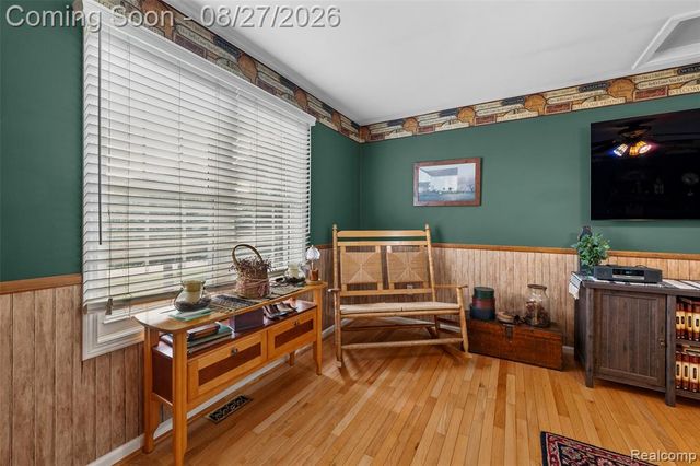 795 Vivian Lane, Oxford, MI 48371
