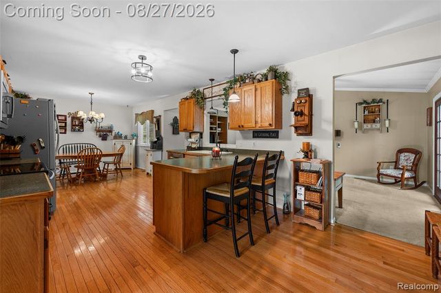 795 Vivian Lane, Oxford, MI 48371