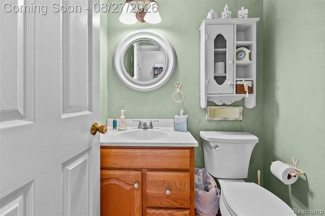 795 Vivian Lane, Oxford, MI 48371