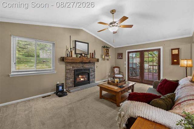 795 Vivian Lane, Oxford, MI 48371