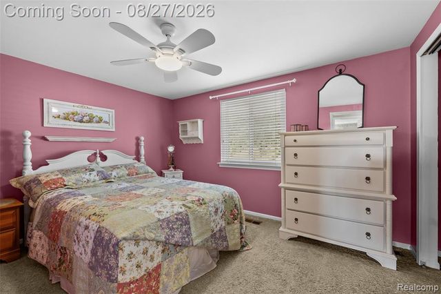 795 Vivian Lane, Oxford, MI 48371
