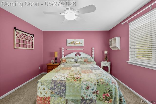 795 Vivian Lane, Oxford, MI 48371