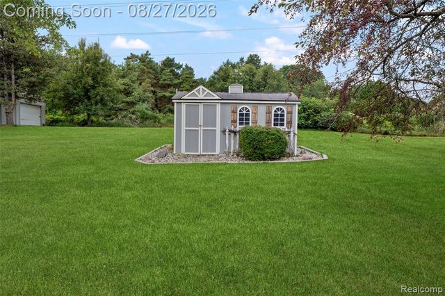 795 Vivian Lane, Oxford, MI 48371