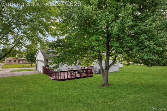 795 Vivian Lane, Oxford, MI 48371