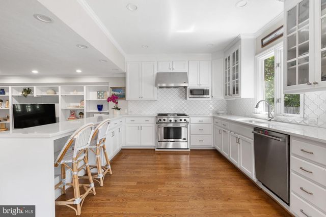 403 HARLAN CIR, Richmond, VA 23226