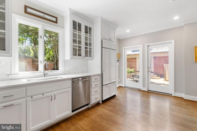 403 HARLAN CIR, Richmond, VA 23226