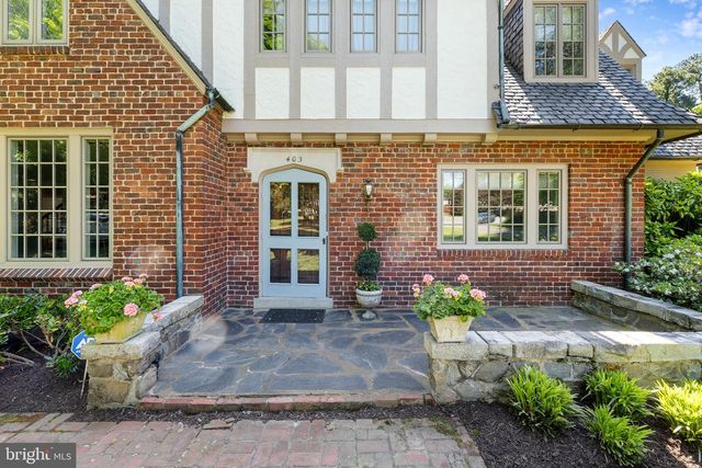 403 HARLAN CIR, Richmond, VA 23226