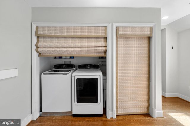 403 HARLAN CIR, Richmond, VA 23226
