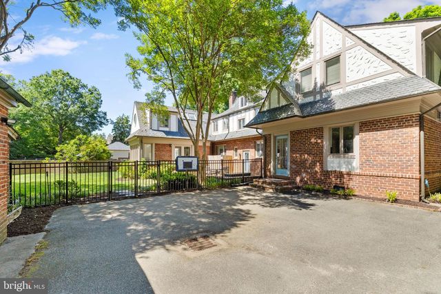 403 HARLAN CIR, Richmond, VA 23226