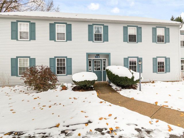 19 Twin Oaks Terrace, South Burlington, VT 05403