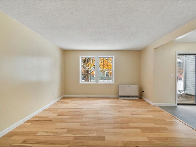 19 Twin Oaks Terrace, South Burlington, VT 05403