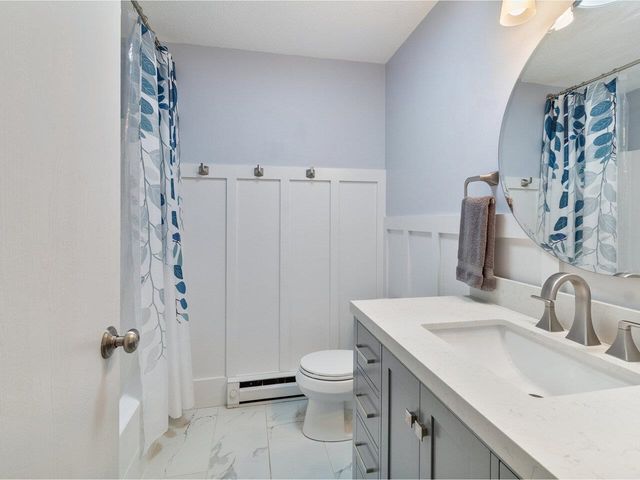 19 Twin Oaks Terrace, South Burlington, VT 05403