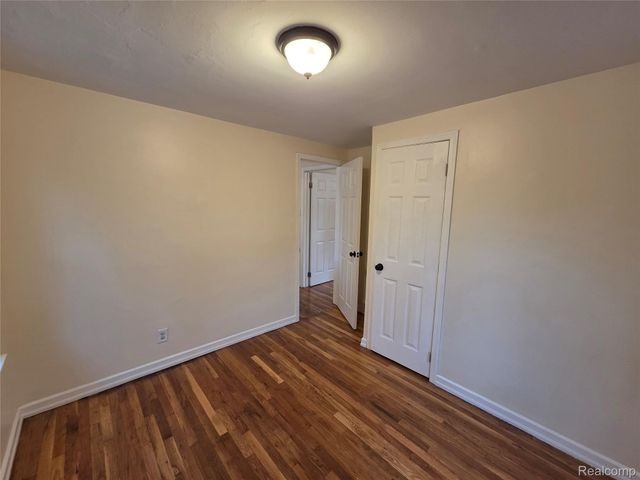 16039 Curtis Street, Detroit, MI 48235