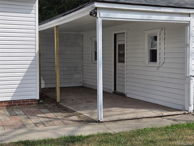16039 Curtis Street, Detroit, MI 48235