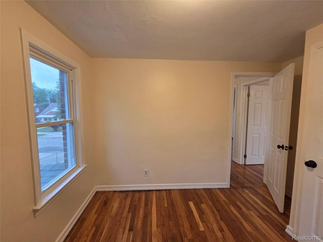 16039 Curtis Street, Detroit, MI 48235