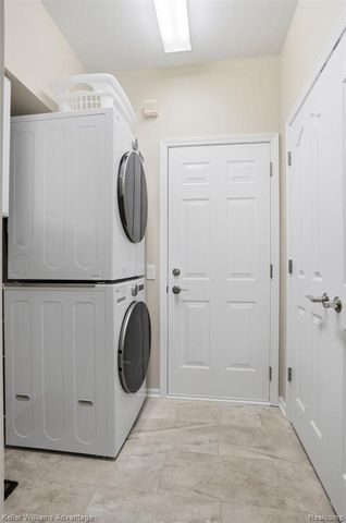 39469 Edgewater Drive, Northville, MI 48168