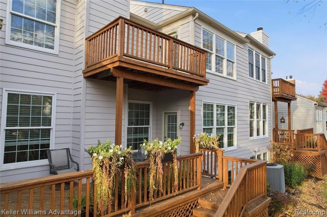 39469 Edgewater Drive, Northville, MI 48168