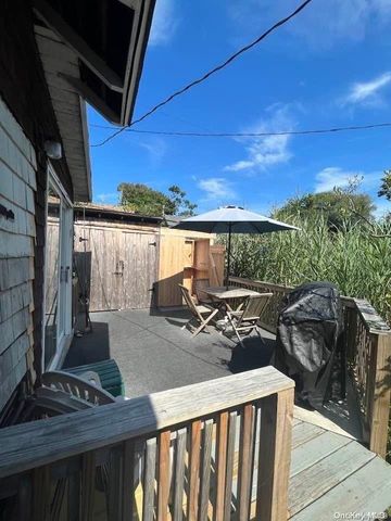 276 Cottage Walk, Ocean Beach, NY 11770