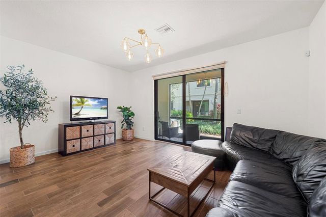 4226 N Dixie Highway 99, Oakland Park, FL 33334