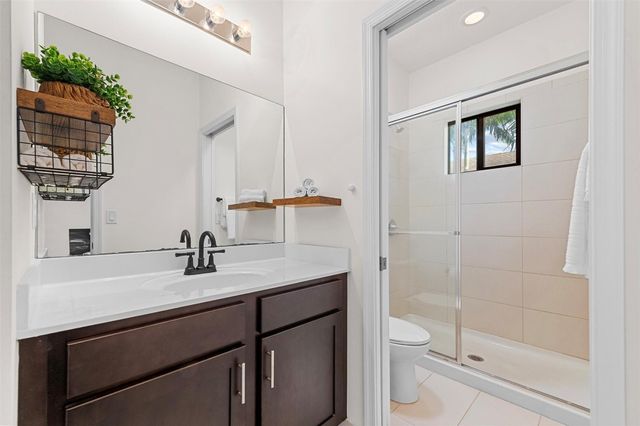 4226 N Dixie Highway 99, Oakland Park, FL 33334