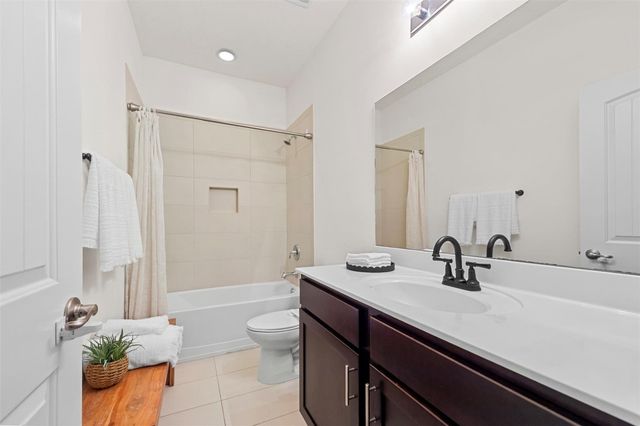 4226 N Dixie Highway 99, Oakland Park, FL 33334