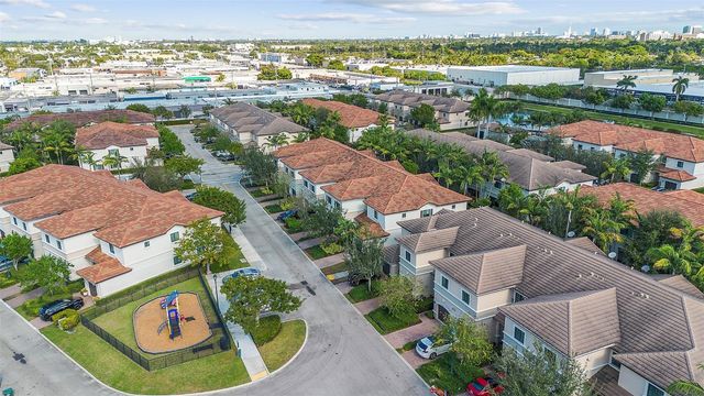 4226 N Dixie Highway 99, Oakland Park, FL 33334