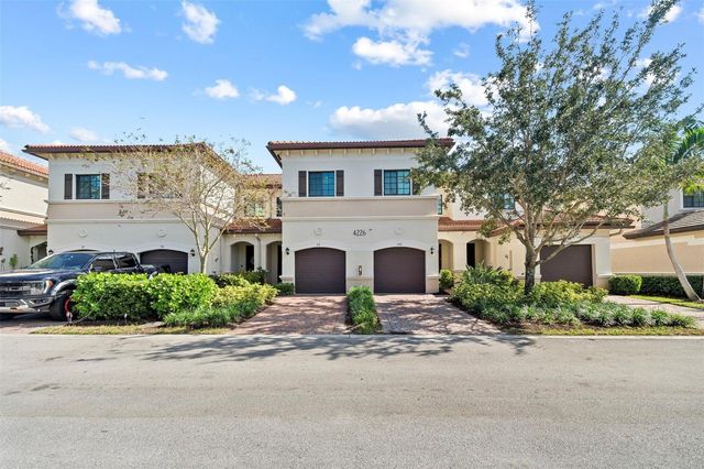 4226 N Dixie Highway 99, Oakland Park, FL 33334