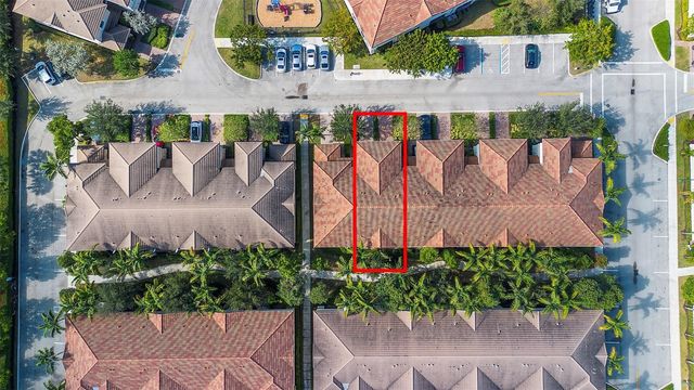 4226 N Dixie Highway 99, Oakland Park, FL 33334