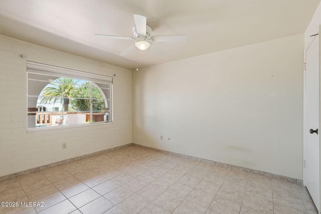 436 S Paseo Cerro Unit B, Green Valley, AZ 85614