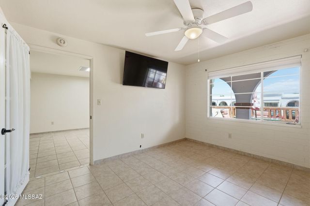 436 S Paseo Cerro Unit B, Green Valley, AZ 85614