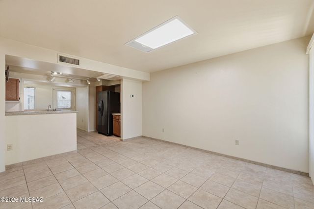 436 S Paseo Cerro Unit B, Green Valley, AZ 85614