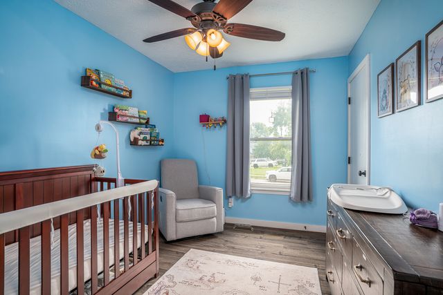 2702 W 46th Street, Davenport, IA 52806