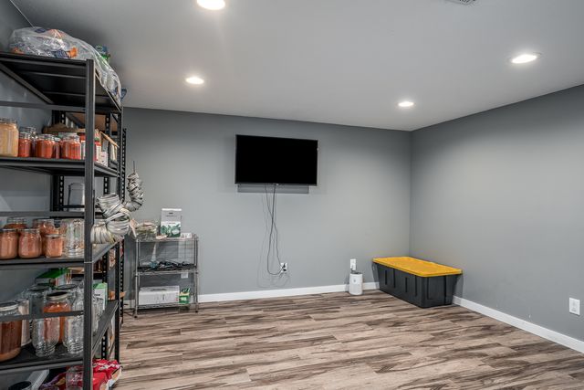2702 W 46th Street, Davenport, IA 52806