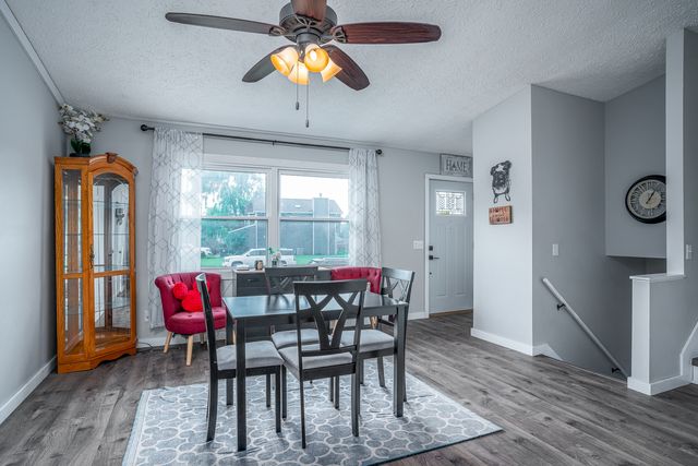 2702 W 46th Street, Davenport, IA 52806
