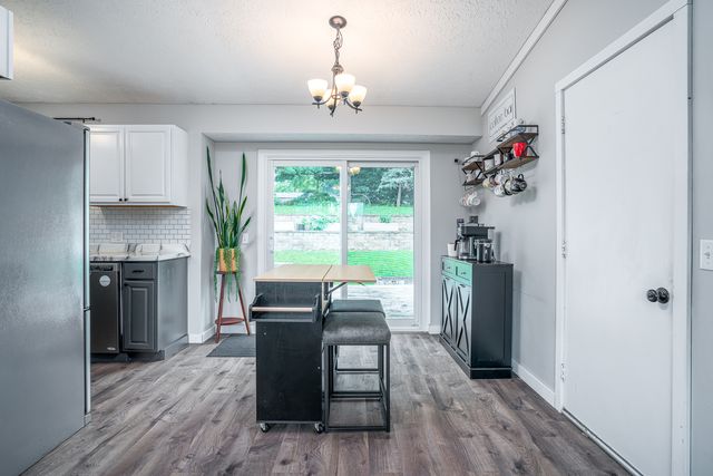 2702 W 46th Street, Davenport, IA 52806