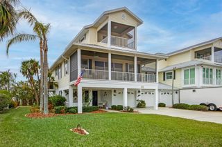 220 82ND STREET, Holmes Beach, FL 34217