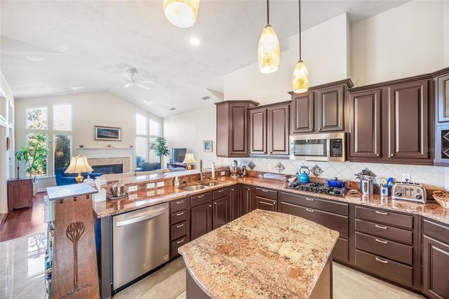 10810 SW 17TH LANE, Gainesville, FL 32607