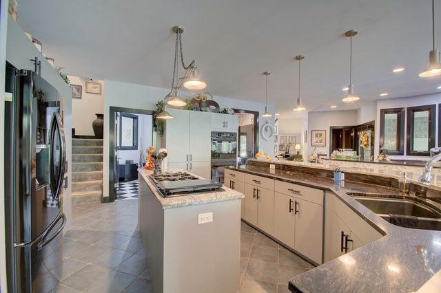 6099 Cabin Creek East Drive, Cold Spring, KY 41076