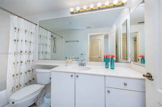10750 NW 66th Street 312, Doral, FL 33178