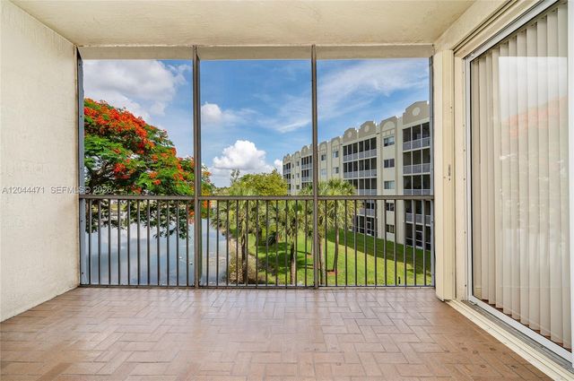 10750 NW 66th Street 312, Doral, FL 33178
