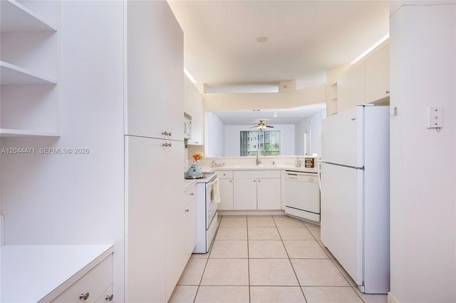 10750 NW 66th Street 312, Doral, FL 33178