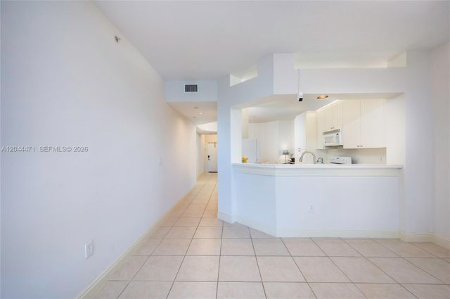 10750 NW 66th Street 312, Doral, FL 33178